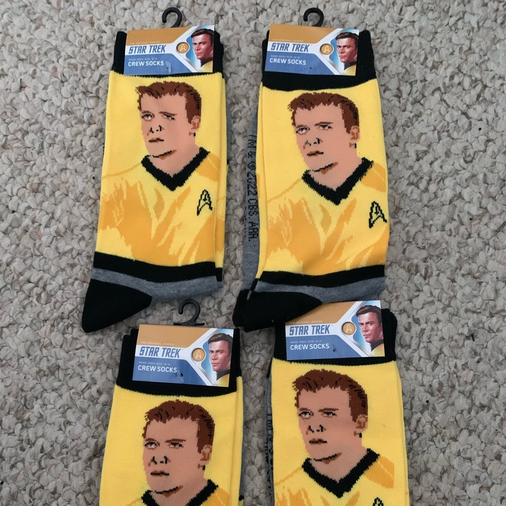 4 PAIRS STAR TREK SOCKS CREW MENS SIZE 10-13
